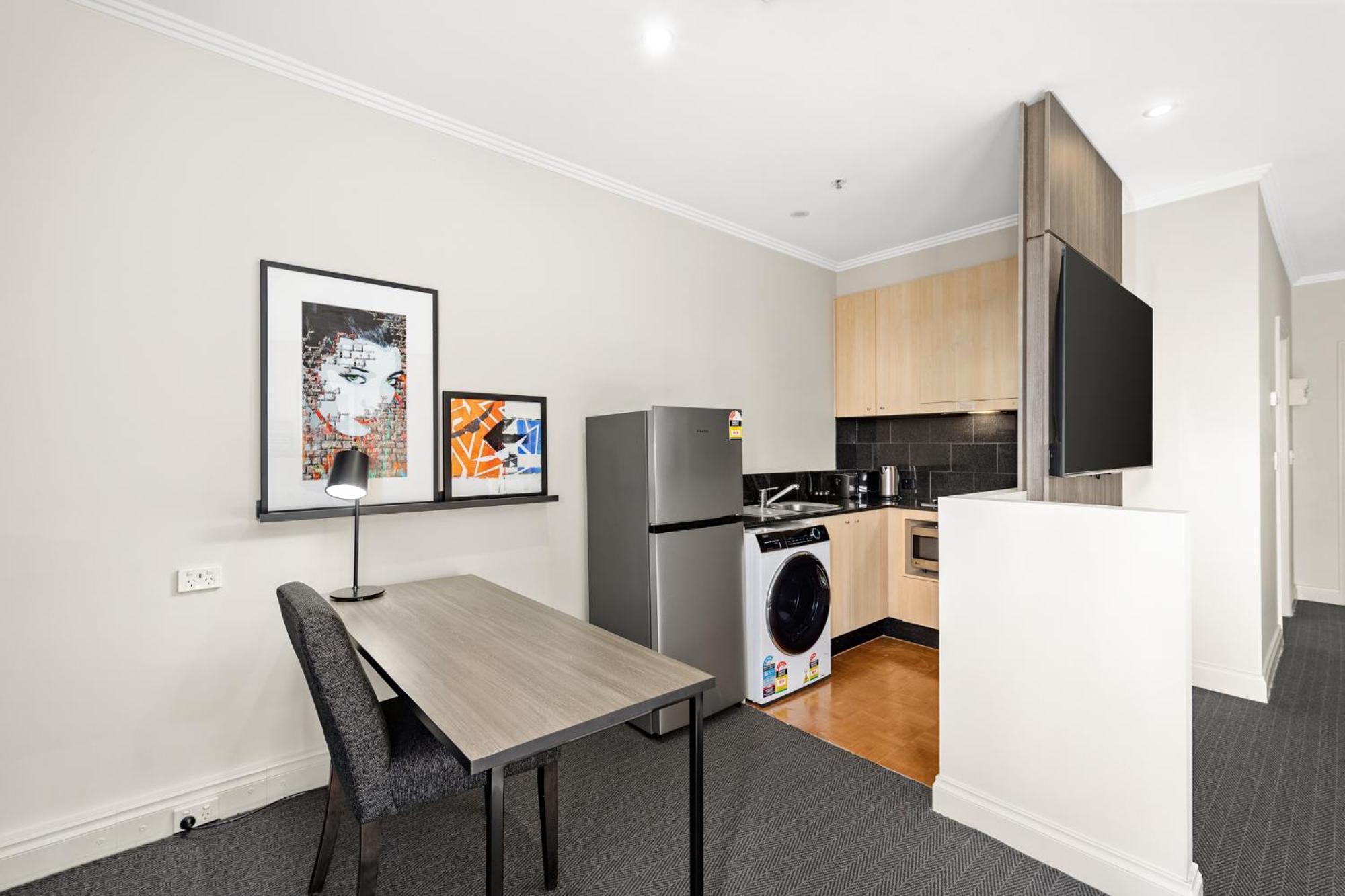 Melbourne City Suites — Photos 1